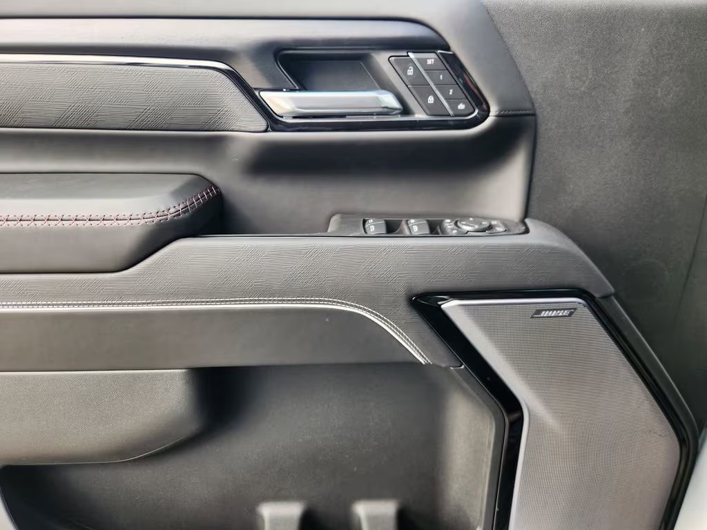 Leather, stitching, and door trim — Sierra 2500 HD